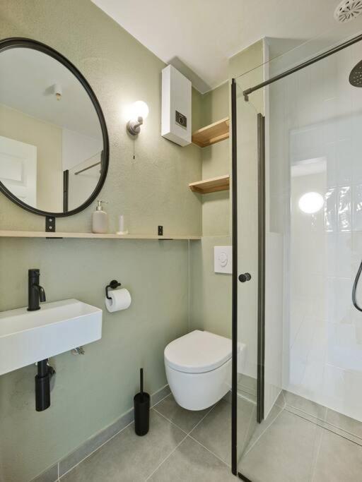 Mosel-Auszeit - Fewo Mit Sauna & Sonnenterrasse - Ideal Fuer 2 Personen Uerzig Ngoại thất bức ảnh
